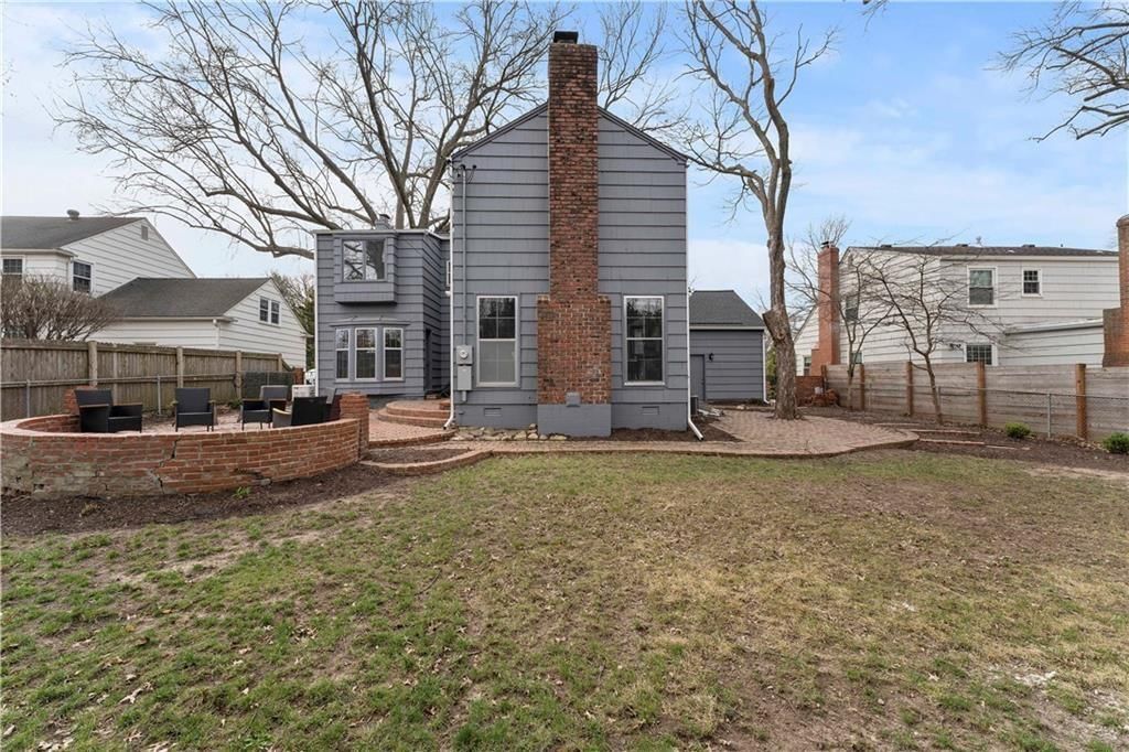 1212 W 69th Street — photo 37