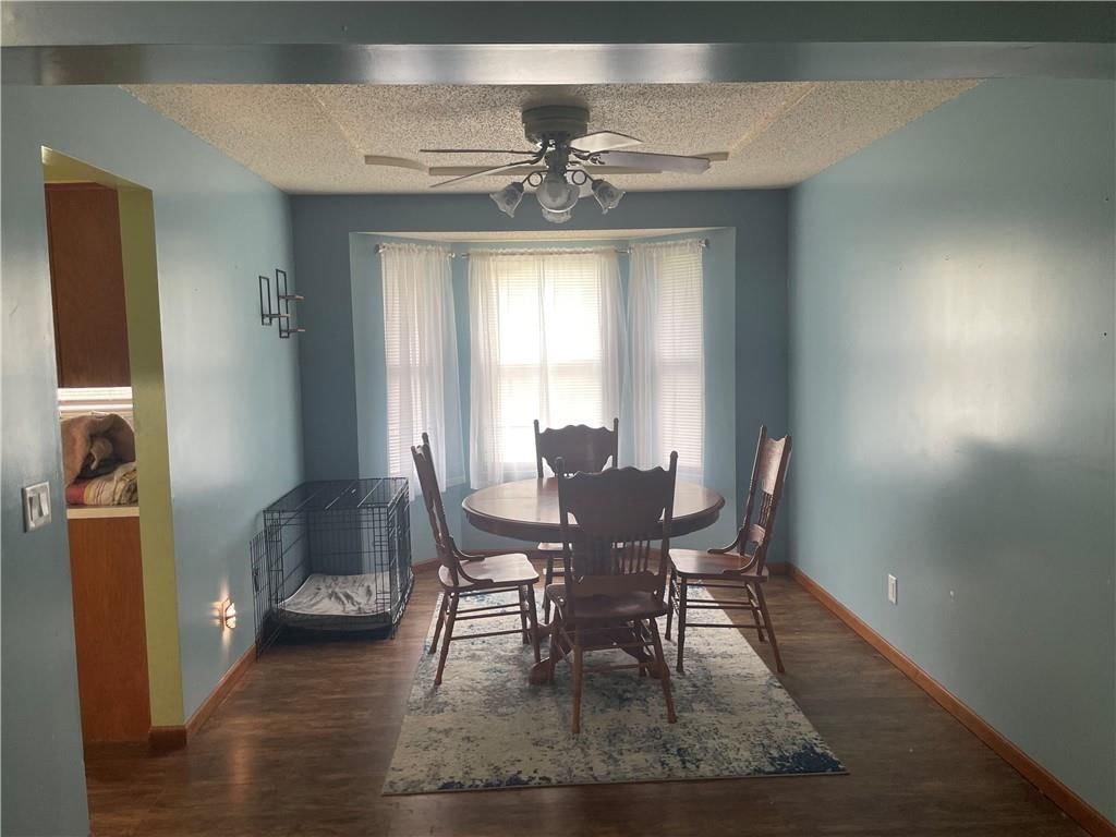 Photo 8 of 49 - 23903 E 321st Street