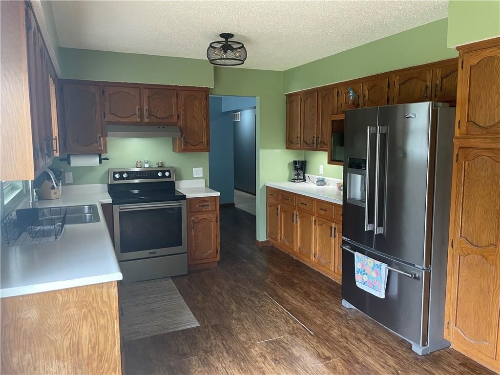 Photo 12 of 49 - 23903 E 321st Street