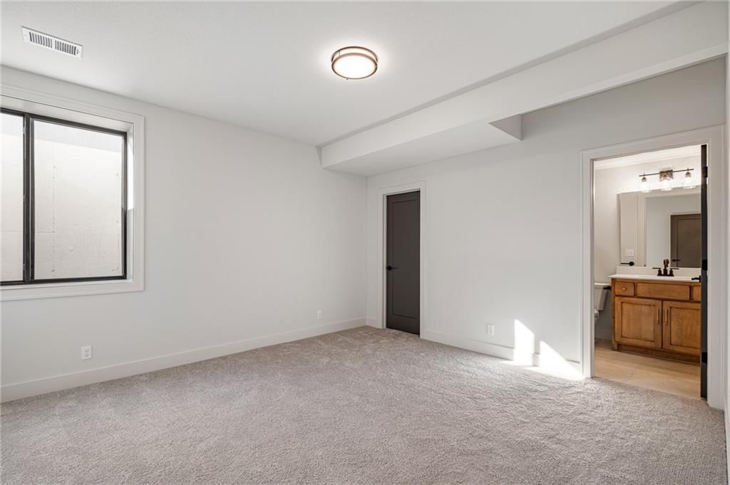 703 Hampstead Drive — photo 48