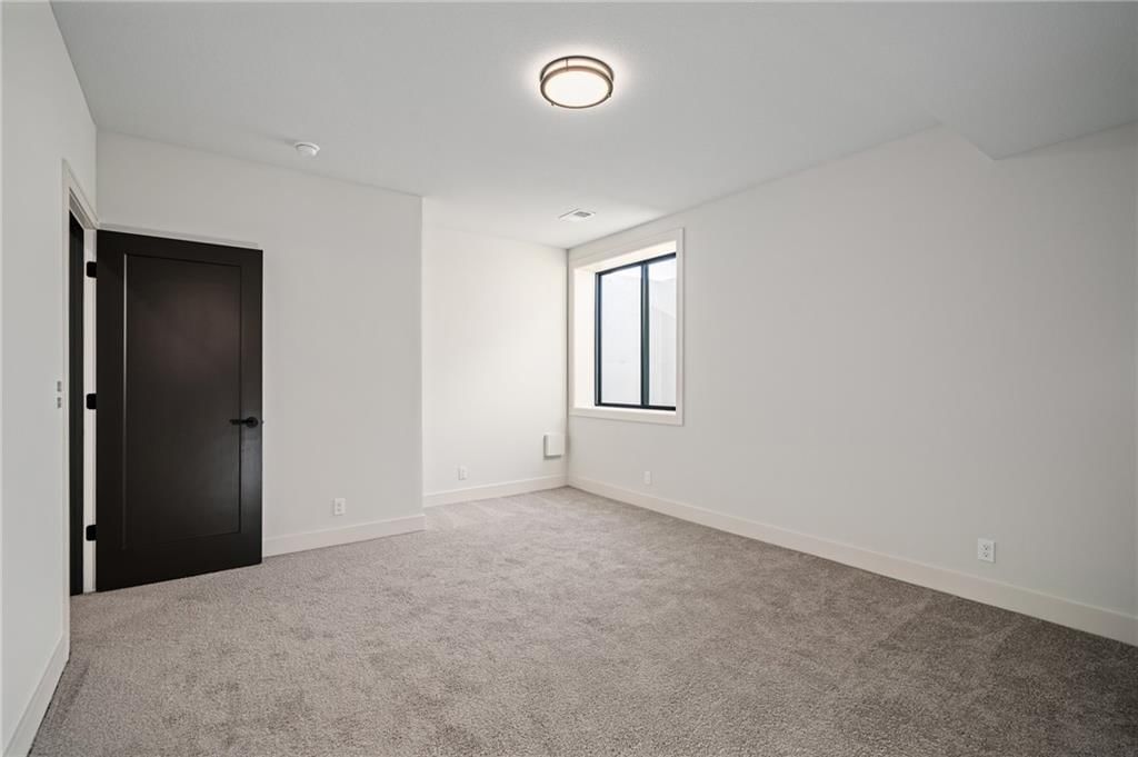 703 Hampstead Drive — photo 49