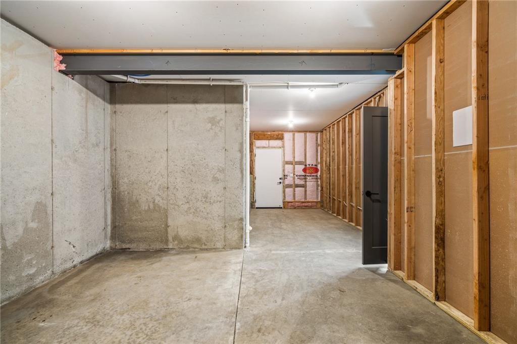 703 Hampstead Drive — photo 54