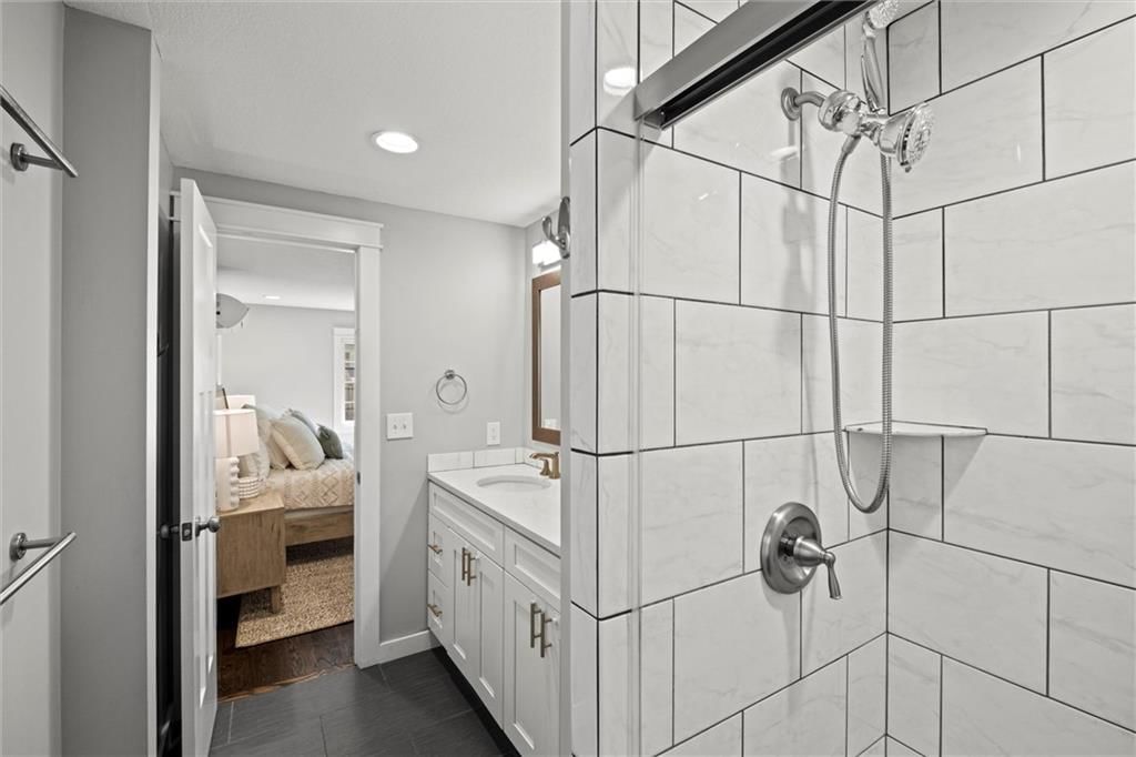 Photo 22 of 49 - 4221 W 74th Street