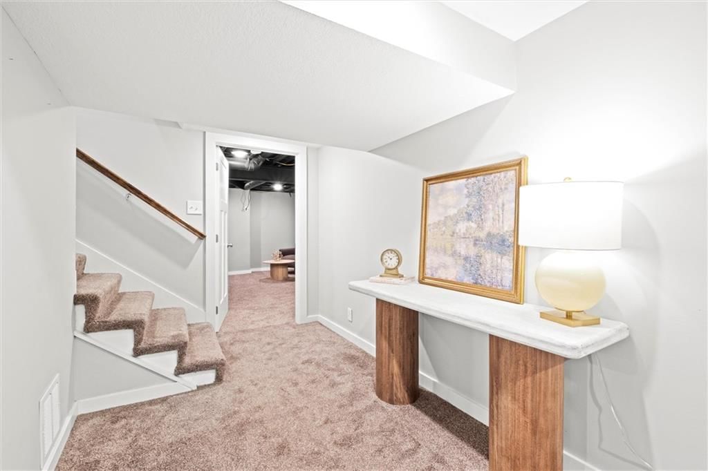 Photo 31 of 49 - 4221 W 74th Street