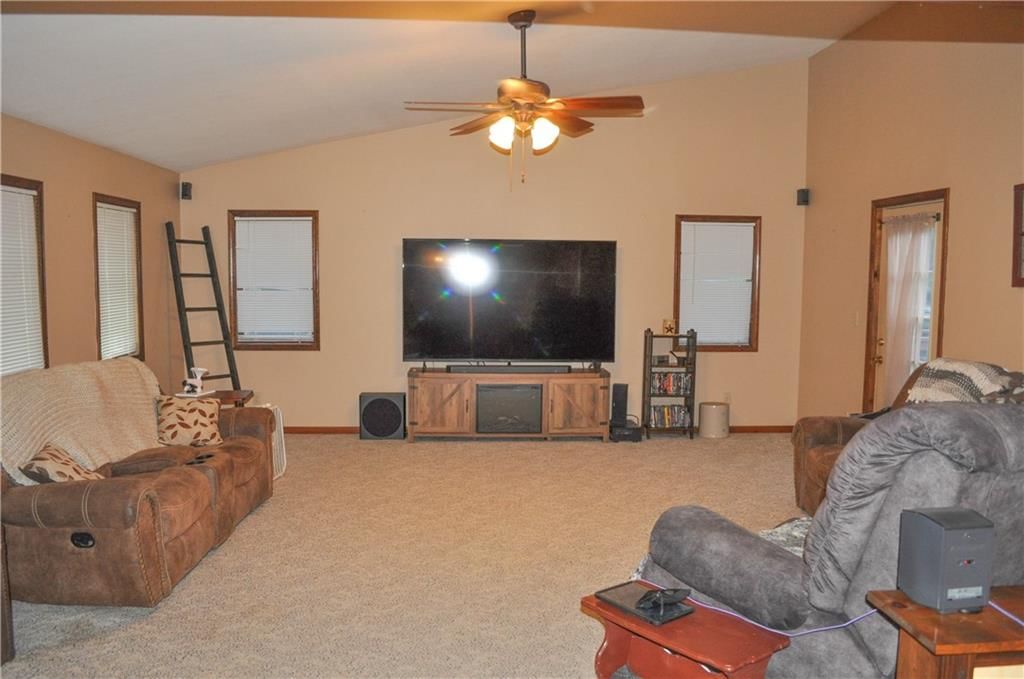 331 NE Hebron Road — photo 13