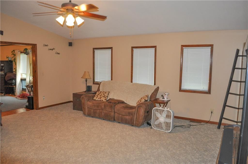 331 NE Hebron Road — photo 14