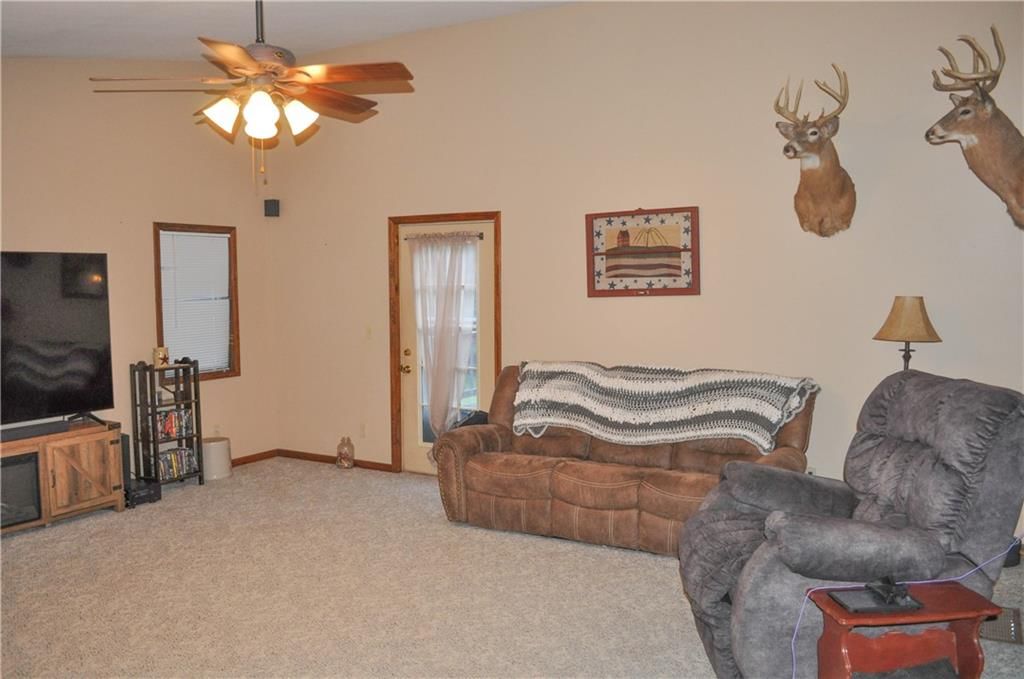 331 NE Hebron Road — photo 17