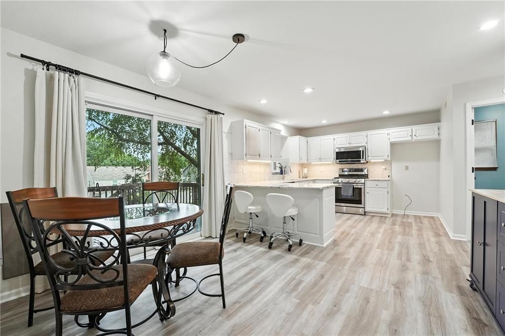 1724 Tudor Lane — photo 10