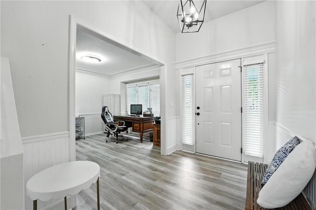 1724 Tudor Lane — photo 17