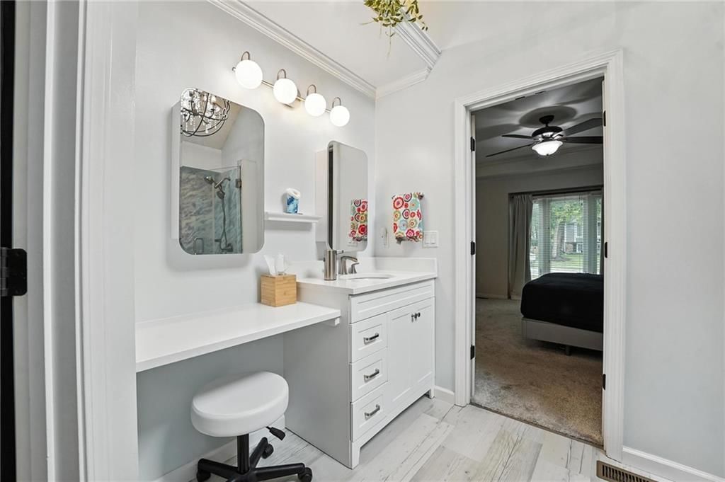 1724 Tudor Lane — photo 21