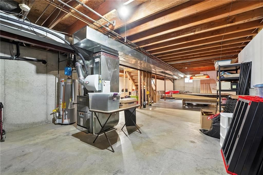 1724 Tudor Lane — photo 32