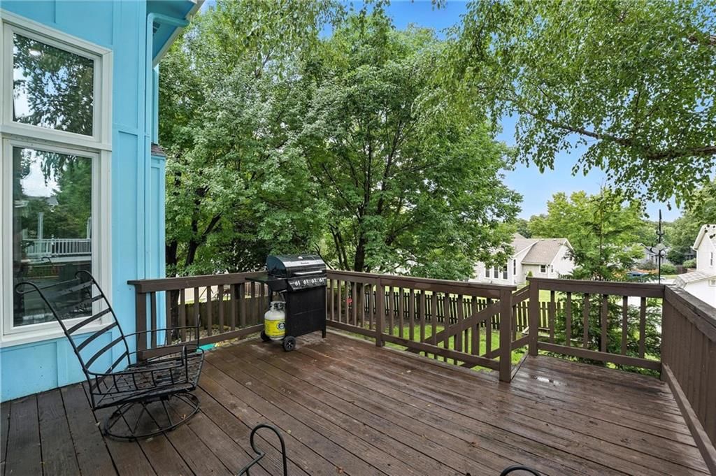 1724 Tudor Lane — photo 34