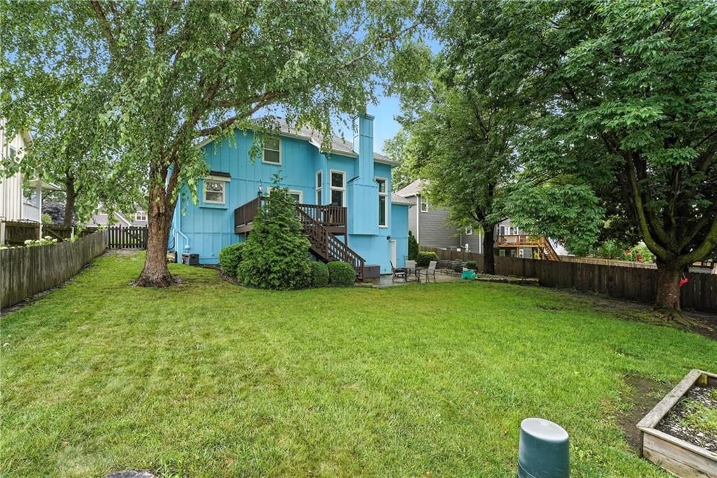 1724 Tudor Lane — photo 36