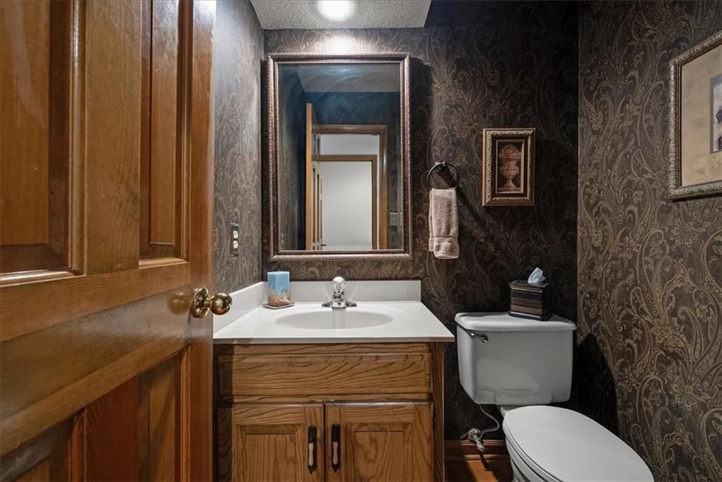 12224 Connell Drive — photo 10