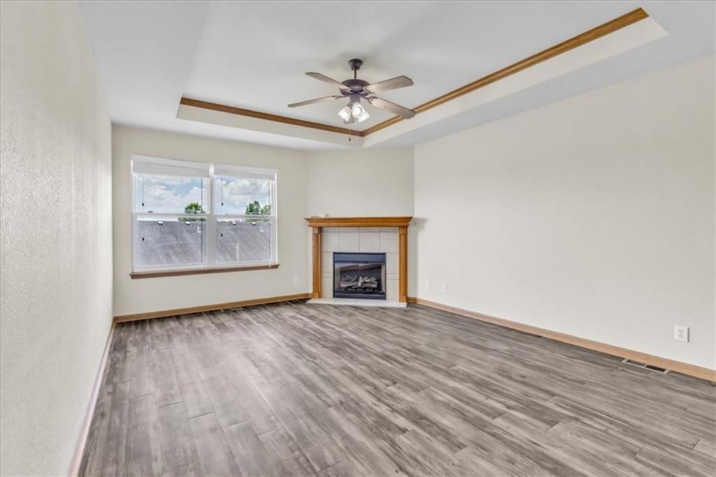 1229 NW Ashley Drive — photo 4