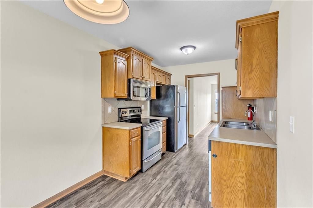 1229 NW Ashley Drive — photo 8