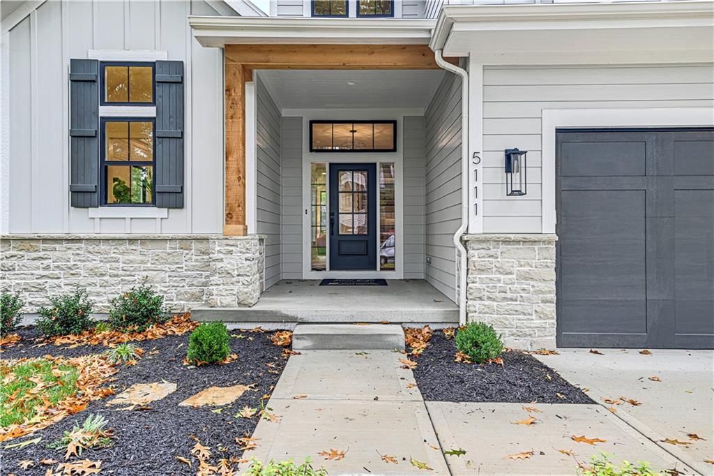 5111 W 72nd Terrace, Prairie Village, KS