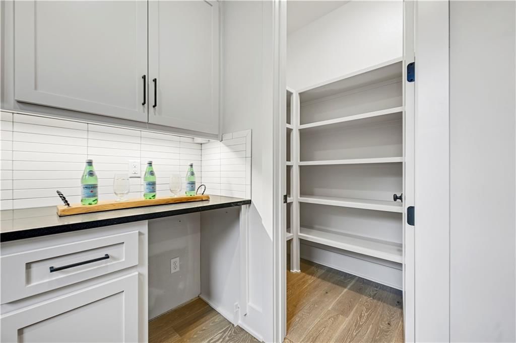 5111 W 72nd Terrace — photo 27