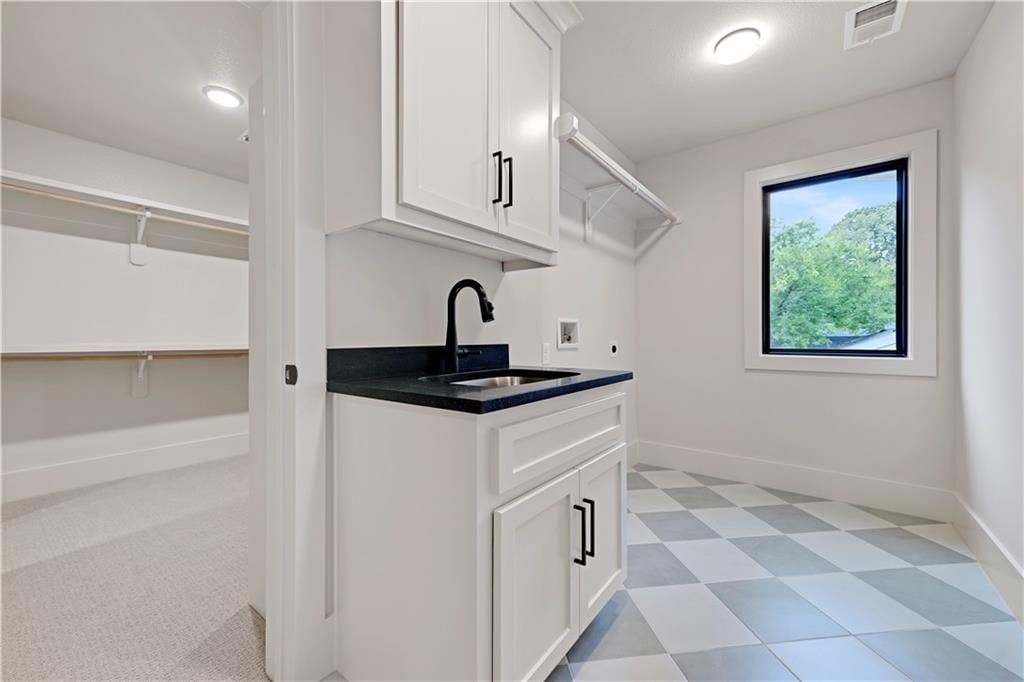 5111 W 72nd Terrace — photo 37