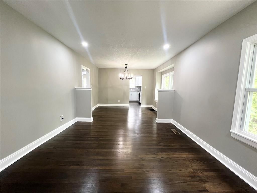 Photo 15 of 18 - 4018 Silver Avenue