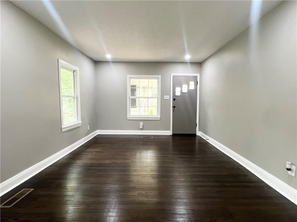 Photo 16 of 18 - 4018 Silver Avenue