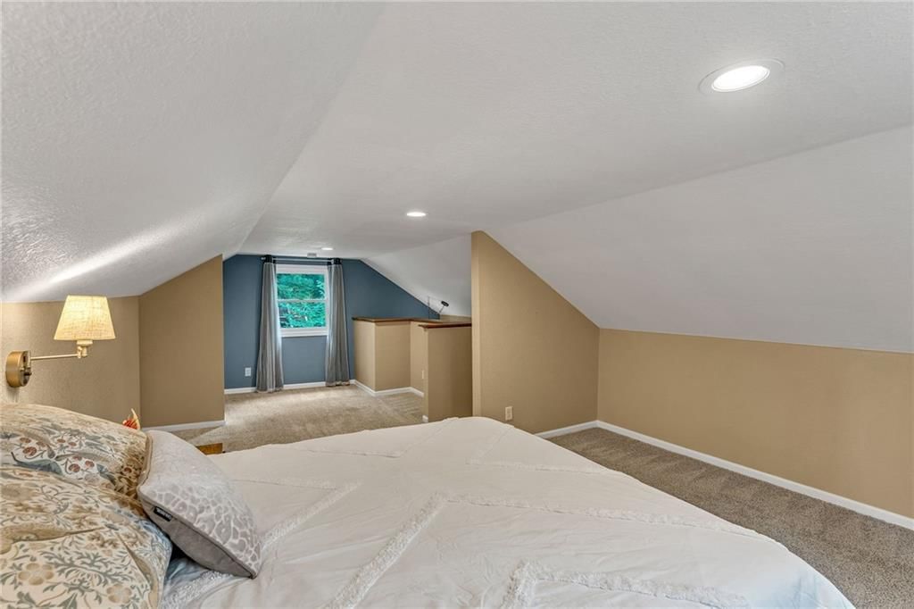 Photo 17 of 32 - 320 Funston Avenue