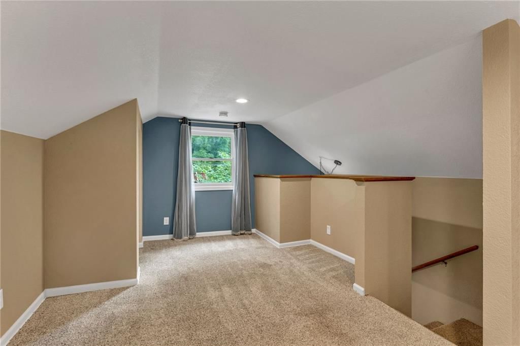 Photo 18 of 32 - 320 Funston Avenue