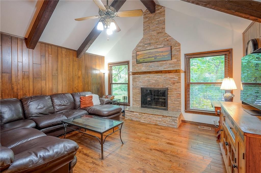 10508 Lee Boulevard — photo 9