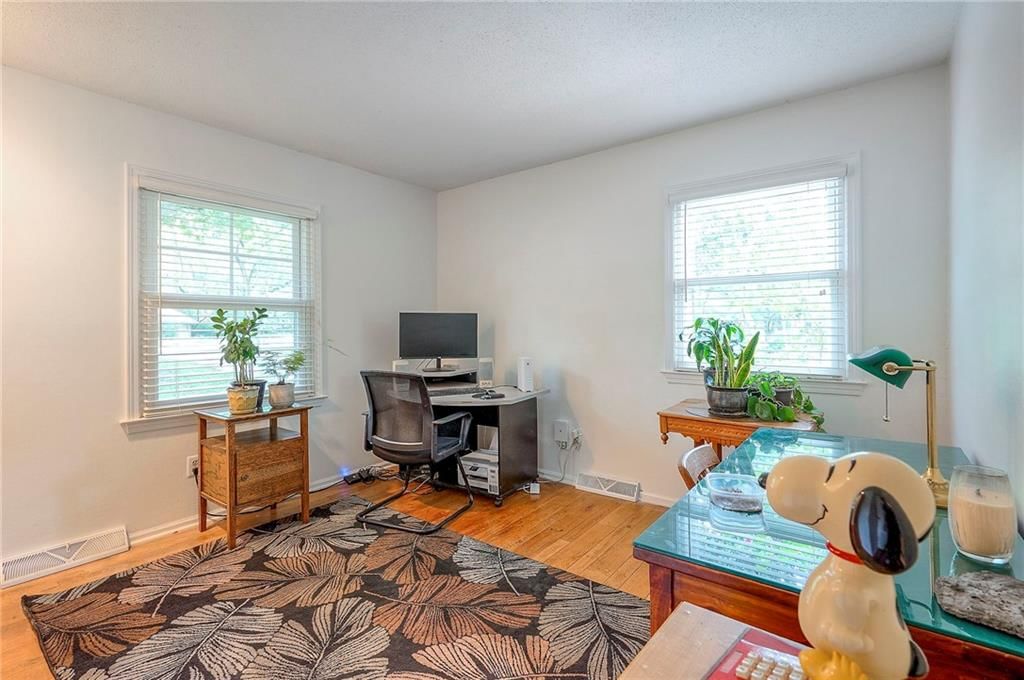 10508 Lee Boulevard — photo 20