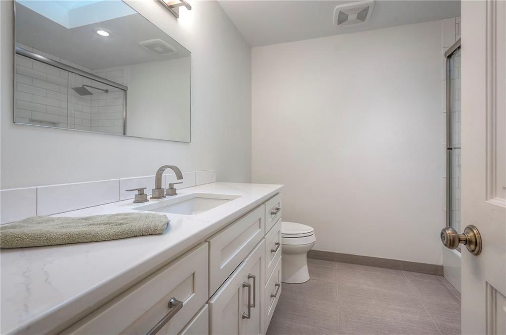 10508 Lee Boulevard — photo 22