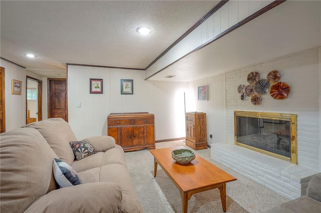 10508 Lee Boulevard — photo 27