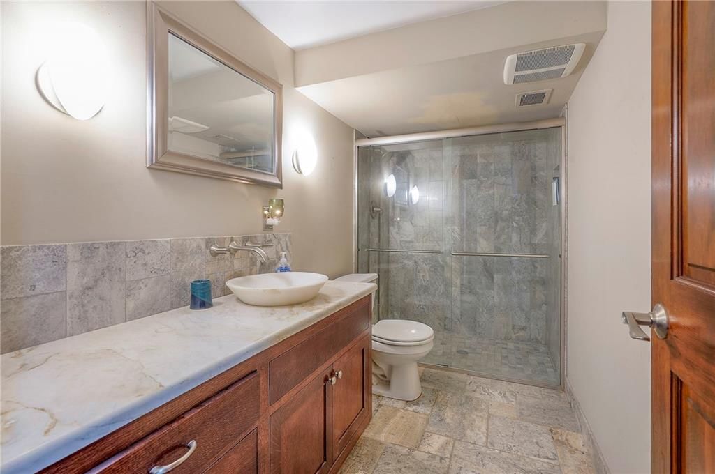 10508 Lee Boulevard — photo 33