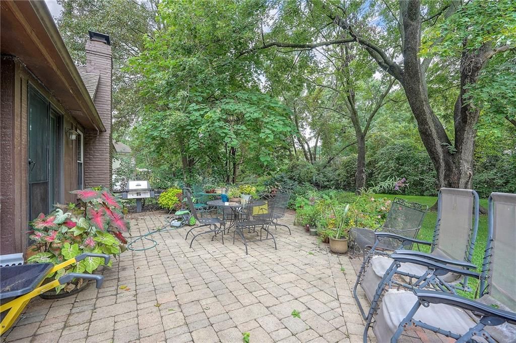 10508 Lee Boulevard — photo 36
