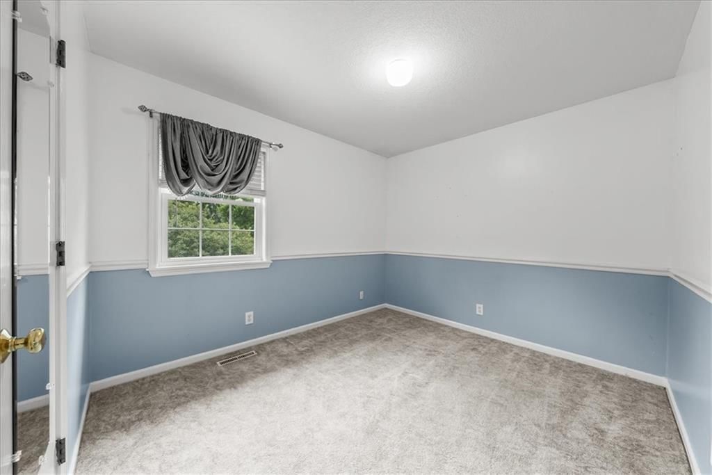 Photo 9 of 27 - 2741 N 110th Terrace