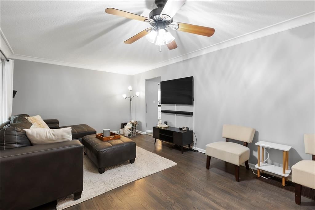 1305 SWOPE Drive — photo 2