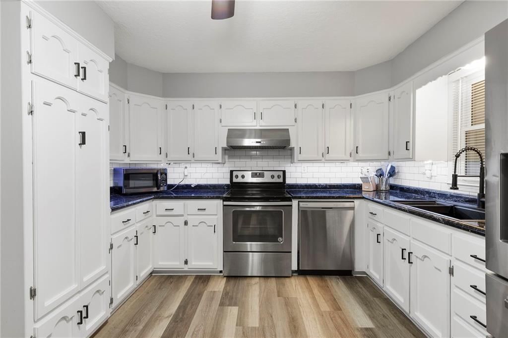 1305 SWOPE Drive — photo 10