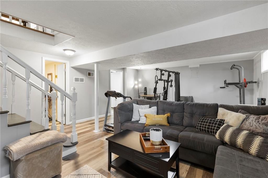 1305 SWOPE Drive — photo 25