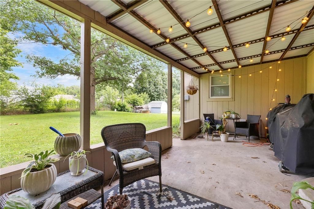 1305 SWOPE Drive — photo 30