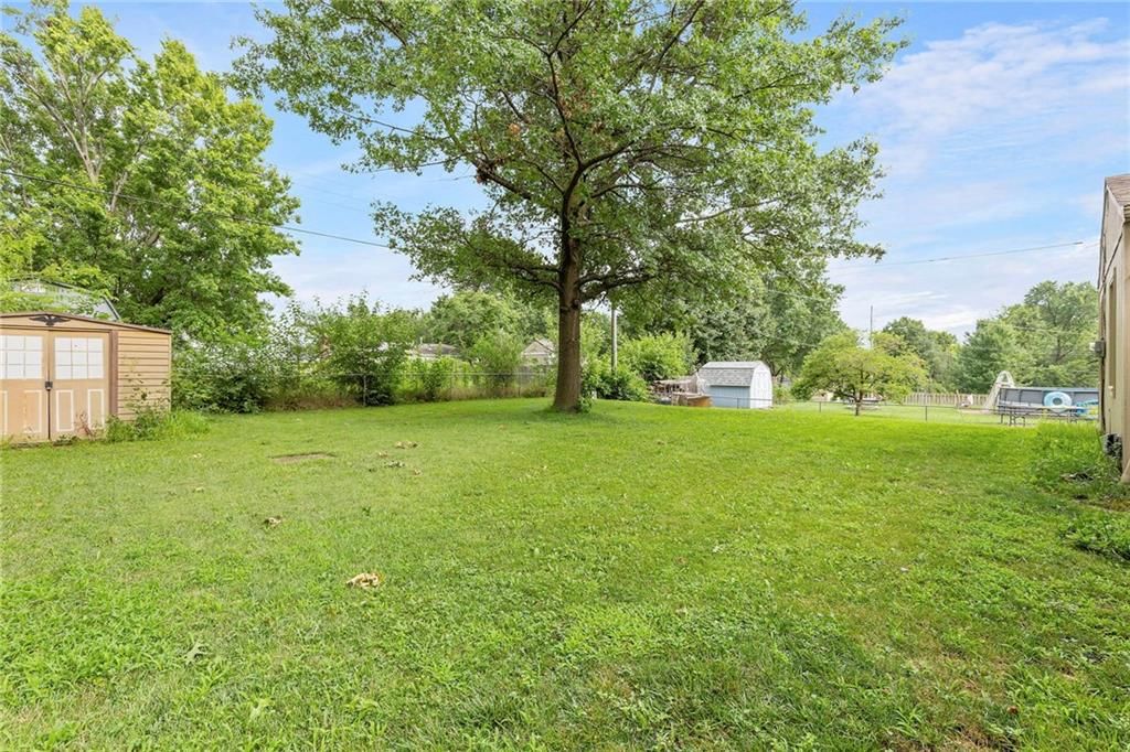 1305 SWOPE Drive — photo 31
