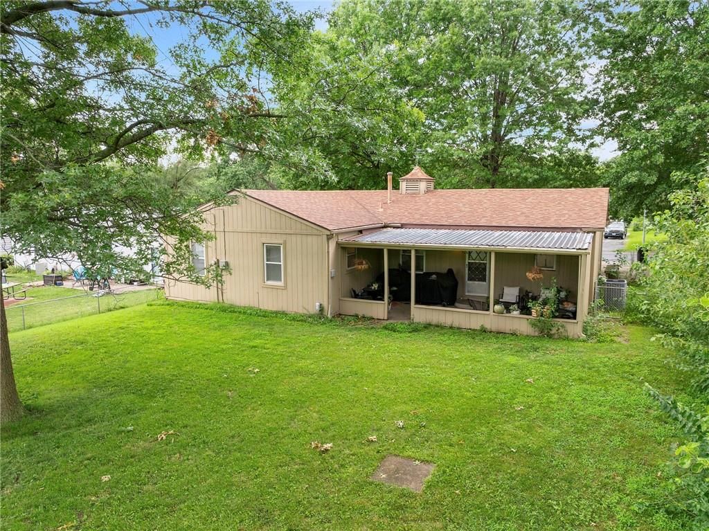 1305 SWOPE Drive — photo 34