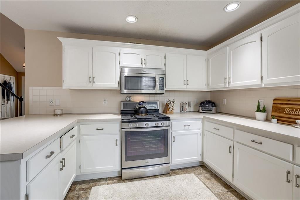 10006 NW 87th Street — photo 10