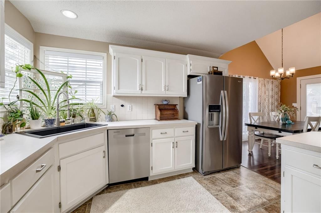 10006 NW 87th Street — photo 12