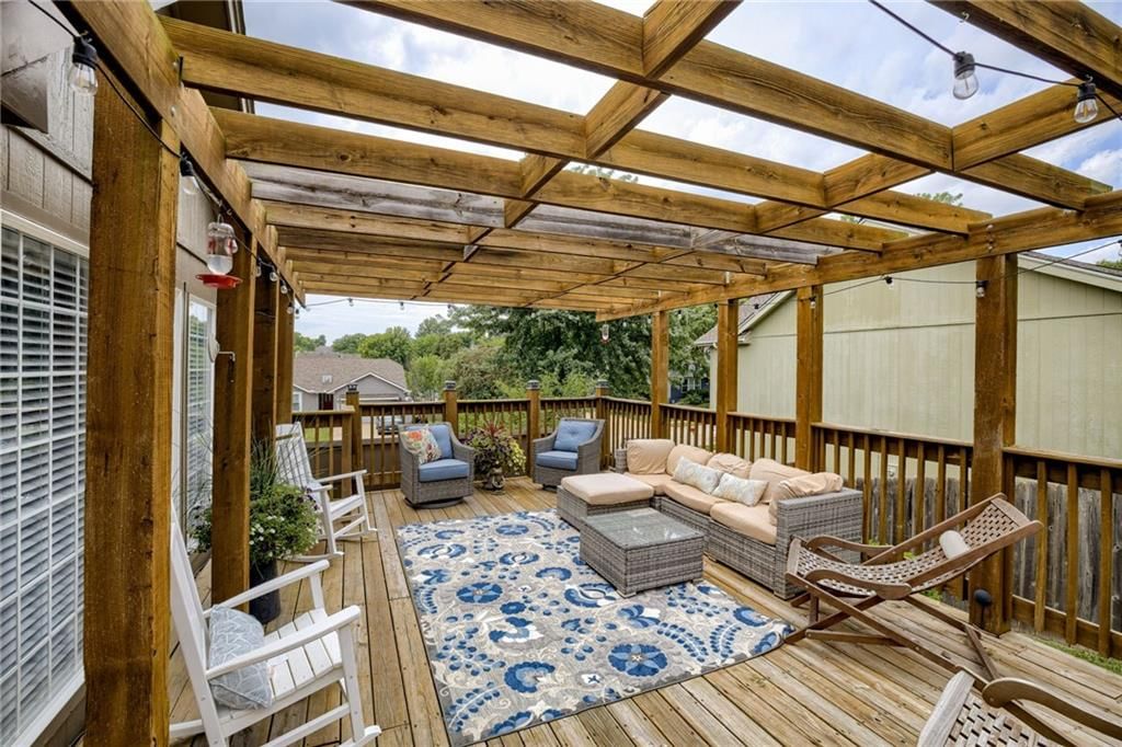 10006 NW 87th Street — photo 32