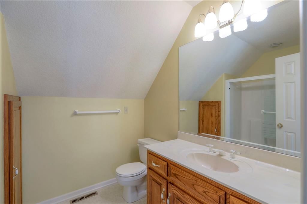 8711 Crysler Avenue — photo 23