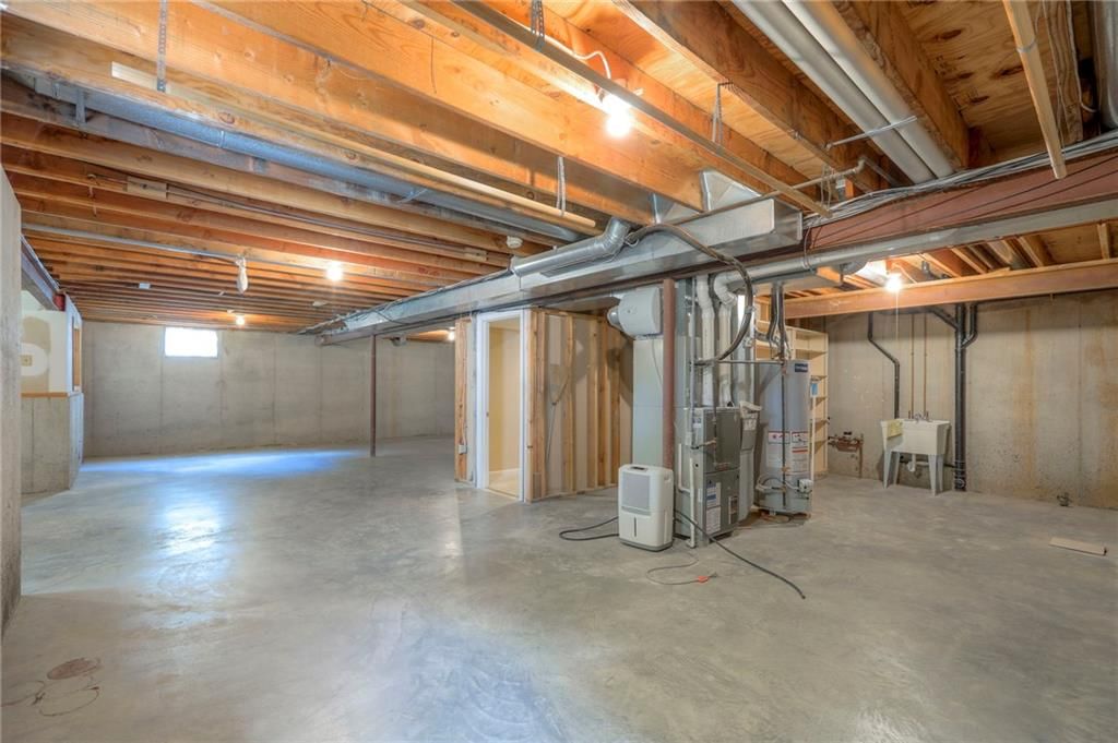 8711 Crysler Avenue — photo 26