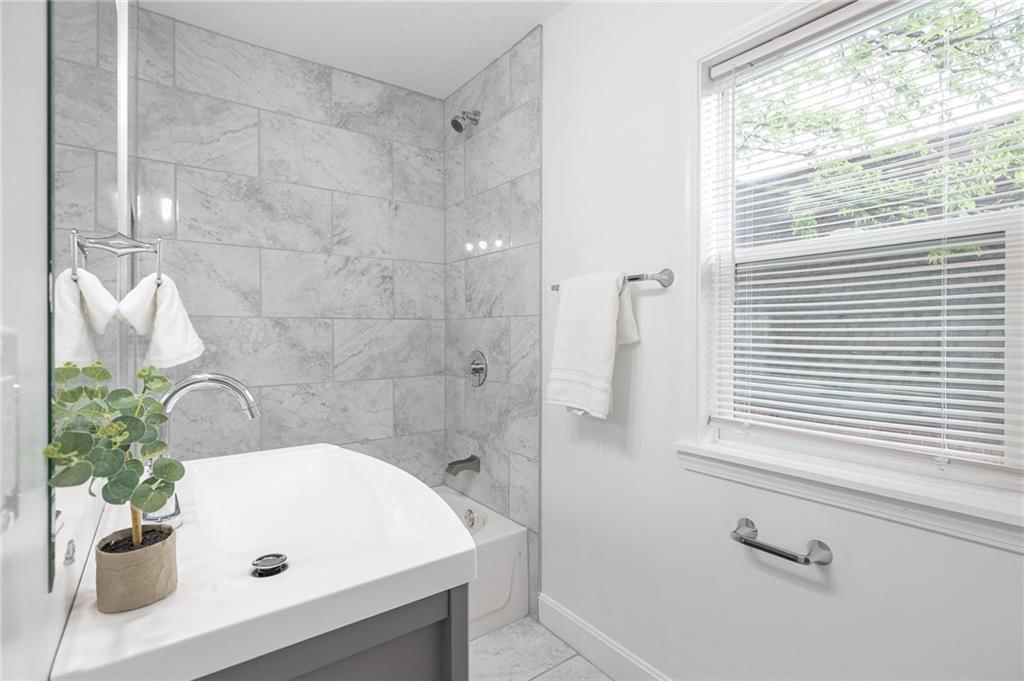 3411 E 36TH Street — photo 18