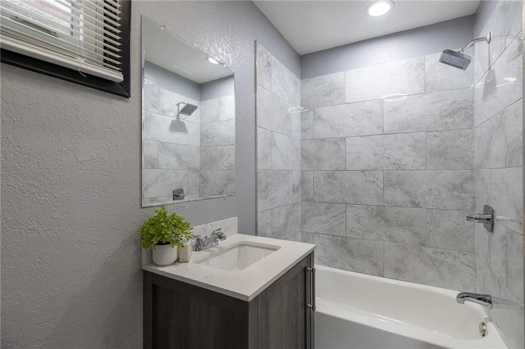 3431 Wabash Avenue — photo 13