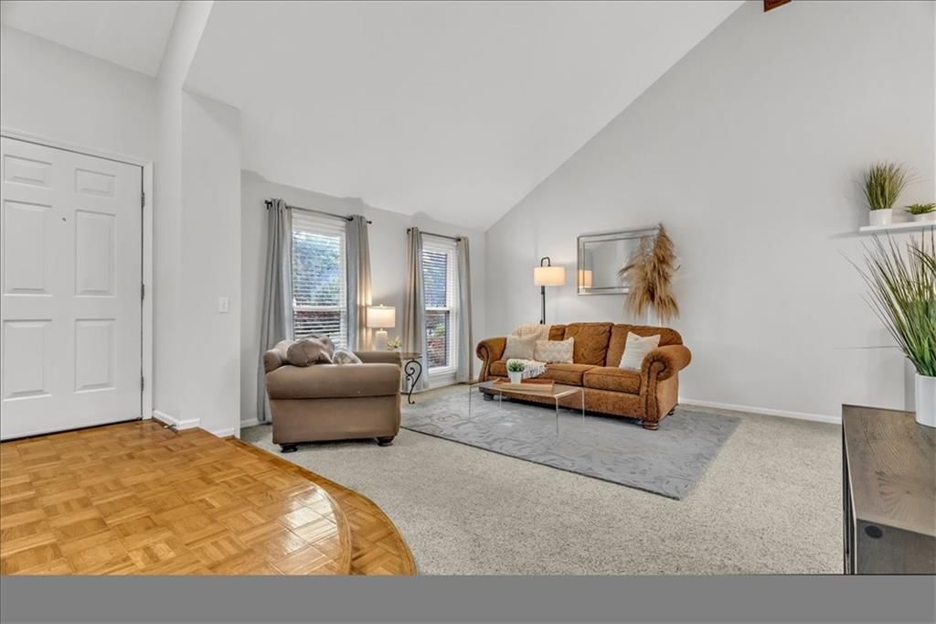 15335 W 83rd Terrace — photo 7