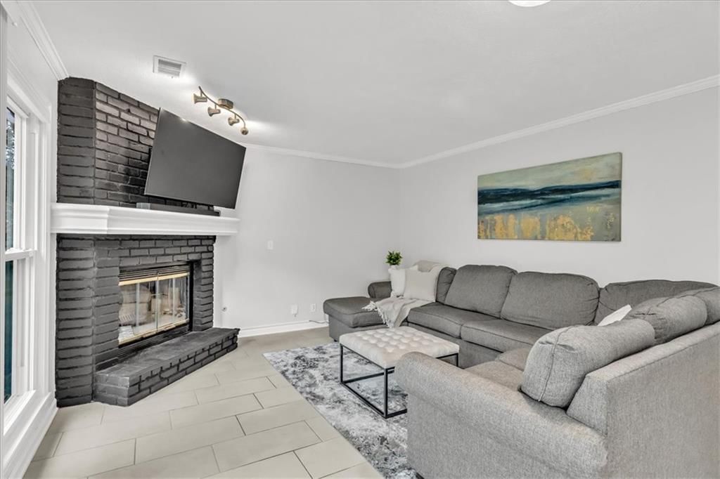15335 W 83rd Terrace — photo 13