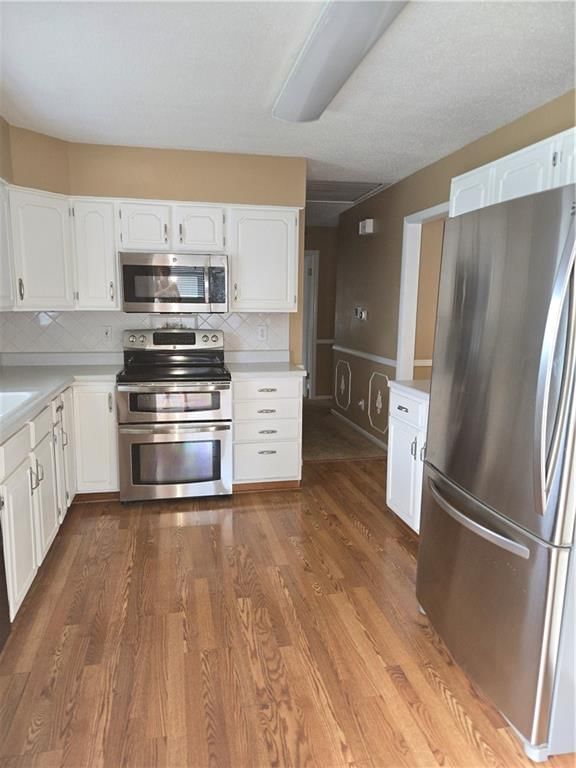 12213 W 93rd Street — photo 7